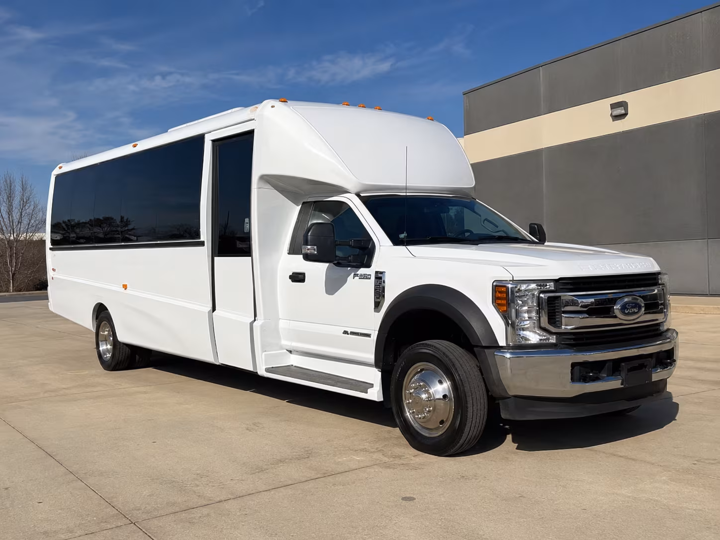 buses for college campus and high school college prep field trips in cleveland