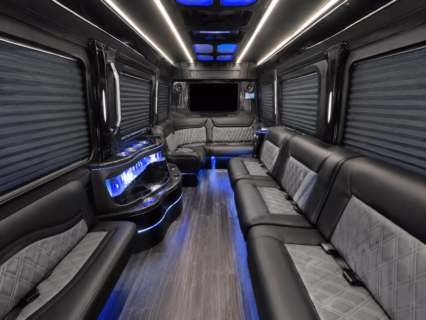 cleveland 18 passenger party bus