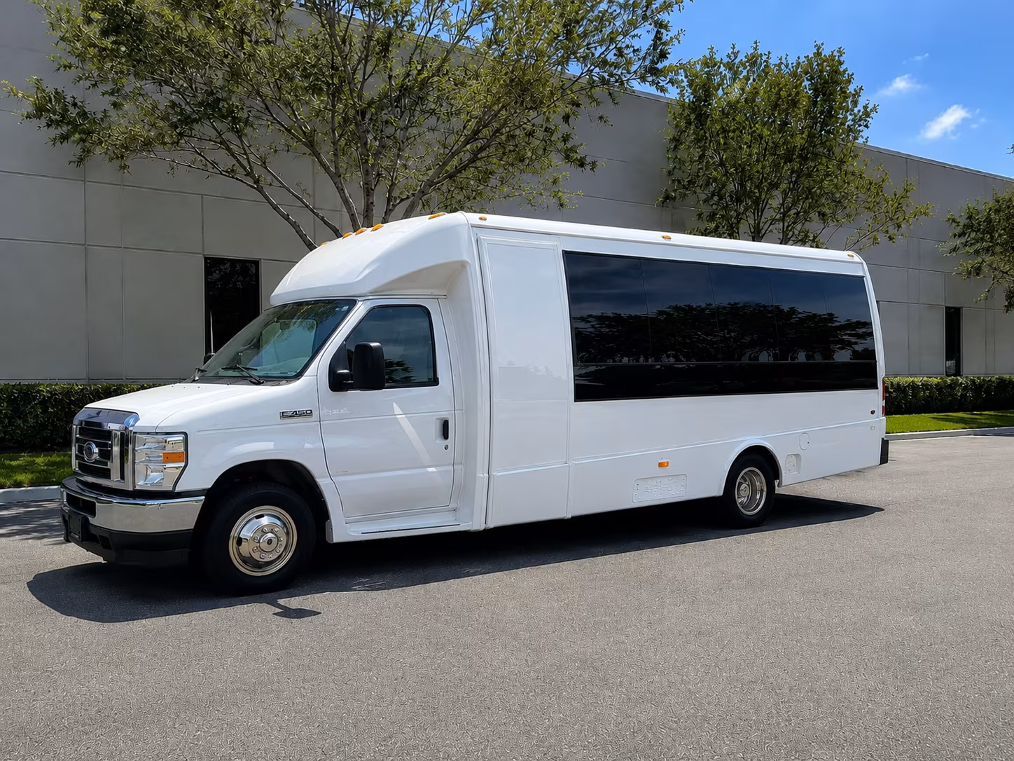 employee shuttle buses for cleveland companies of every size