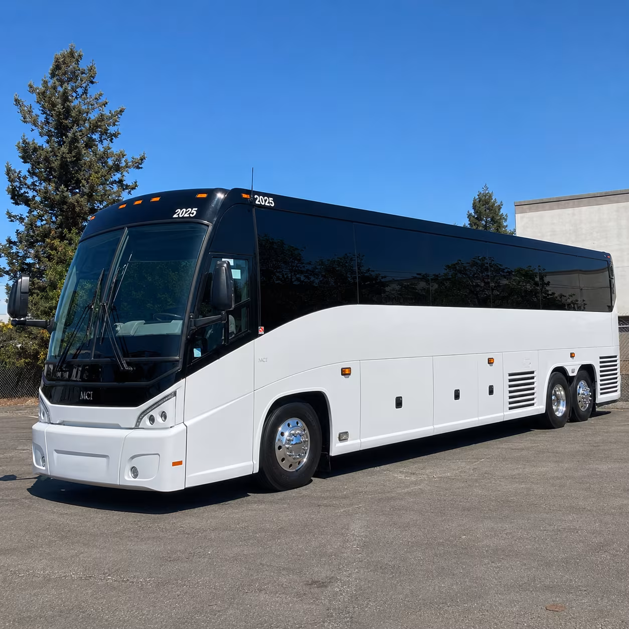 group airport shuttle buses for cleveland hotels convention centers and downtown