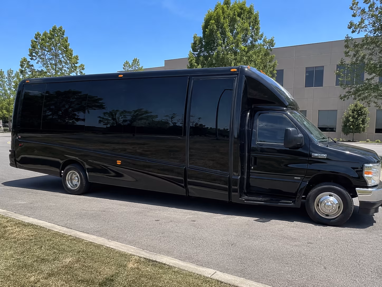 prom dinner and pre party bus packages in cleveland