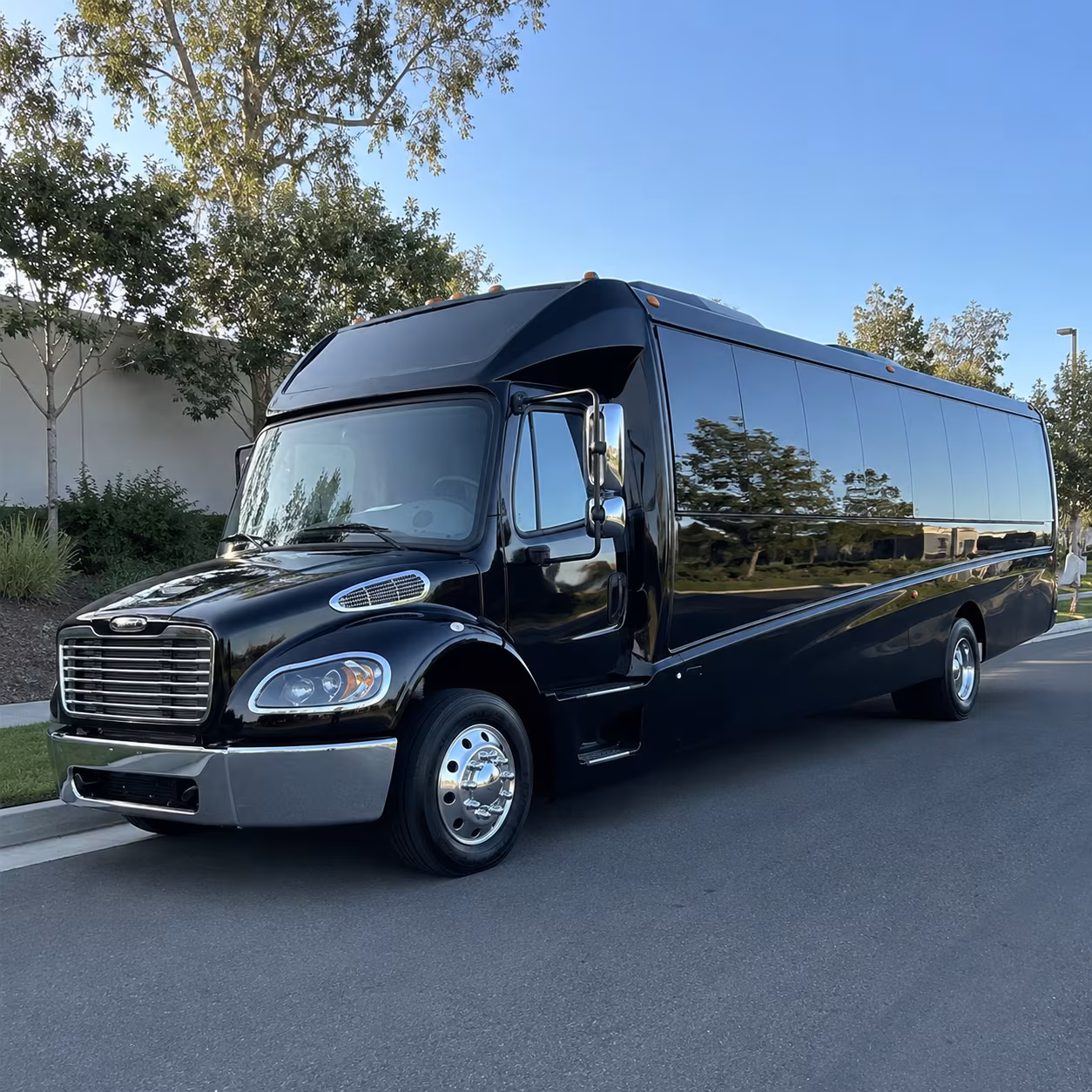 weekly worship shuttle buses for cleveland congregations